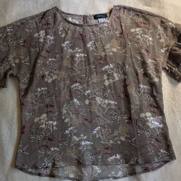 WOMEN'S SHIRT 4 Creation Blouse Floral Gray Pattern Hummingbird Flowy Sleeves - Picture 1 of 7